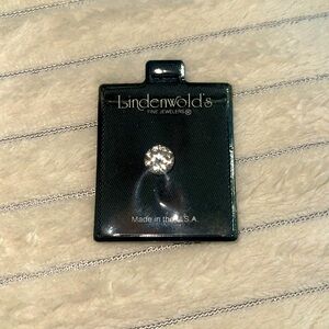 Vintage 1990’s Lindenwold’s CZ (cubic zirconia) one carat gemstone